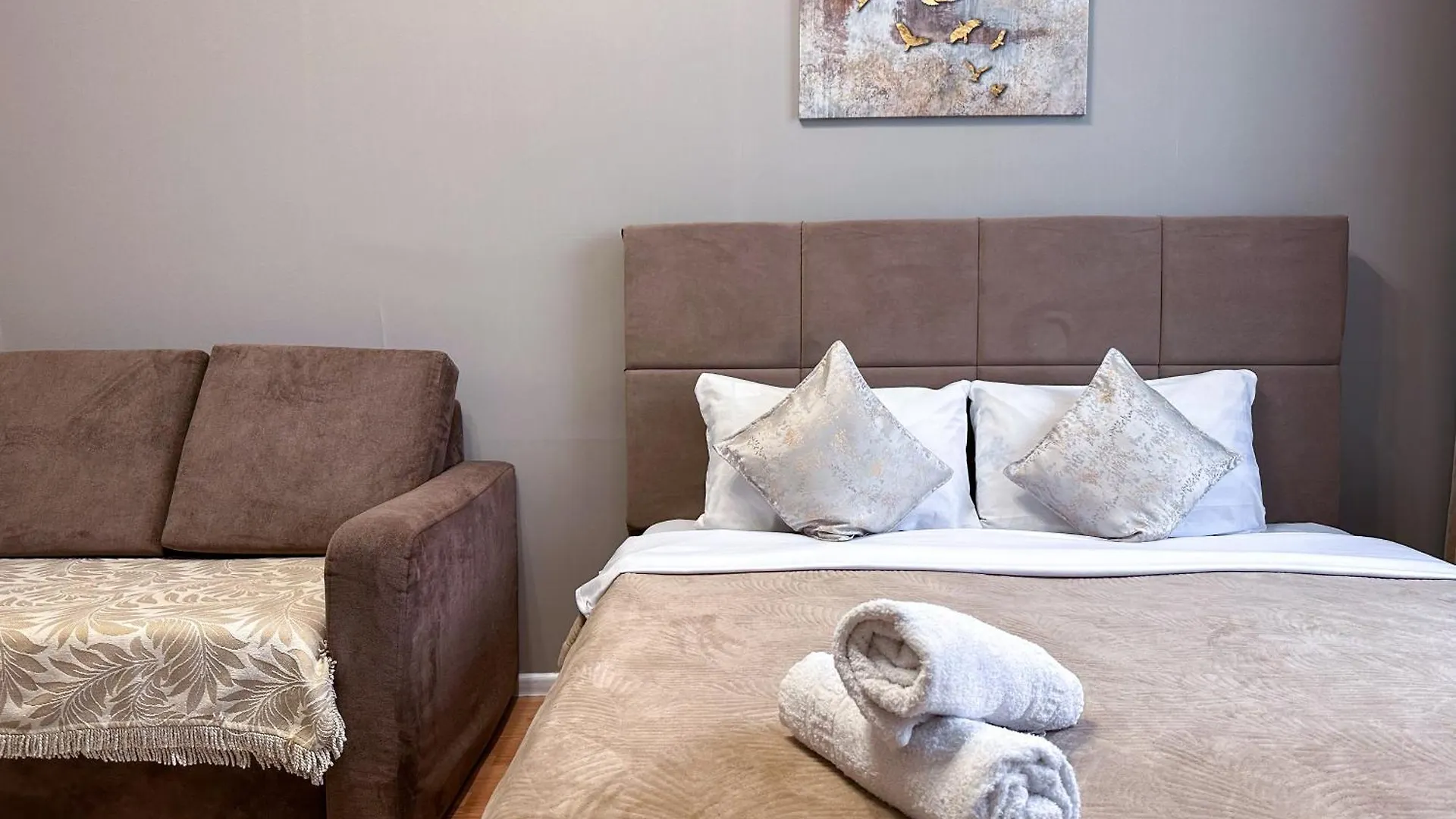 Apartment 2-Комнатная Квартира В Спокойном Районе Almaty